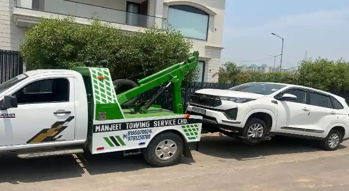 Car Towing Service in Chandigarh  : Manjeet Towing Service in Sector 48c