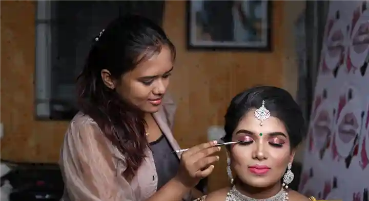 Bridal Makeup Artists in Coimbatore  : Tamils Makeover Artist in Periyar Nagar