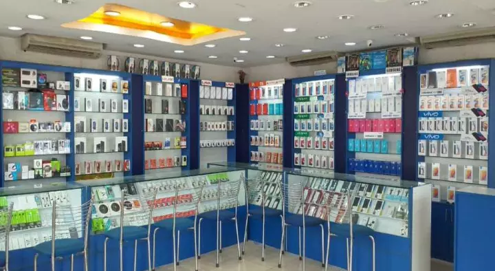 Mobile Phone Shops in Hyderabad  : Naveen Mobiles in Chaitanyapuri