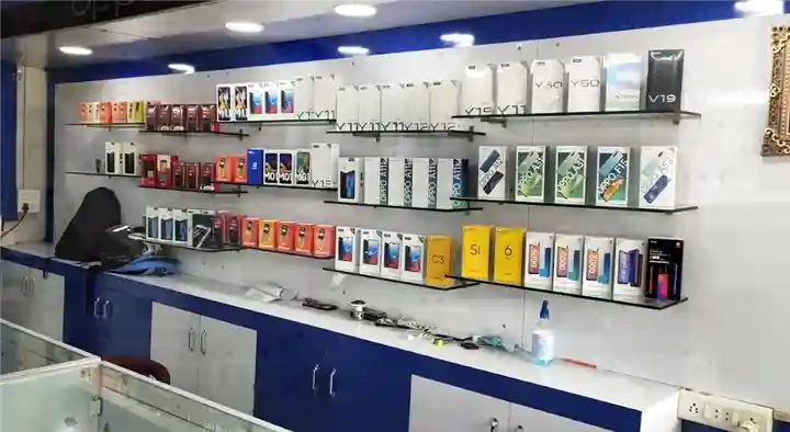 Mobile Phone Shops in Miryalaguda  : Sri Lakshmi Venkateshwara Mobiles in Ashok Nagar