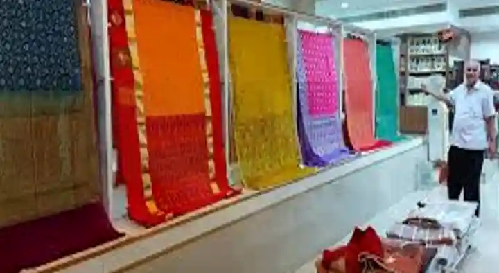 Handlooms in Suryapet  : Maha Lakshmi Handlooms in Manasa Nagar