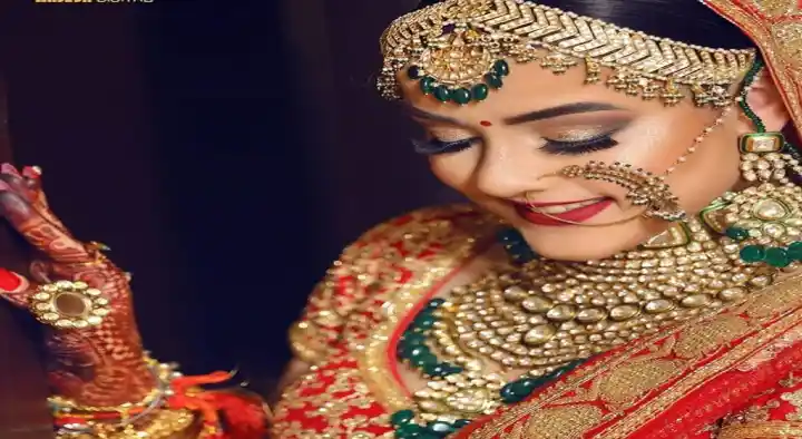 Beauty island Bridal Makeup Studio in Mahmoorganj, Varanasi