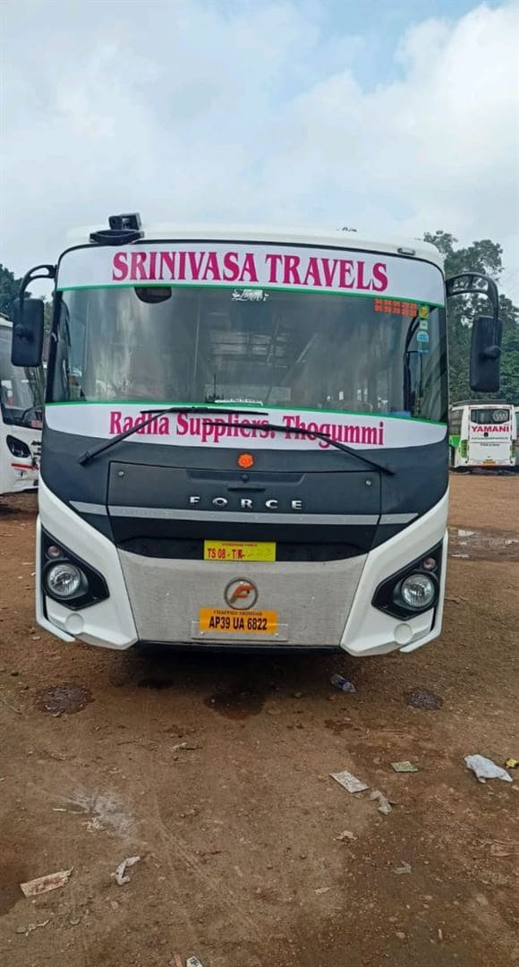 srinivasa cars and tourist bus travels rajamahendravaram in east godavari - Photo No.9