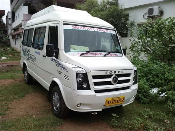 srinivasa cars and tourist bus travels rajamahendravaram in east godavari - Photo No.4