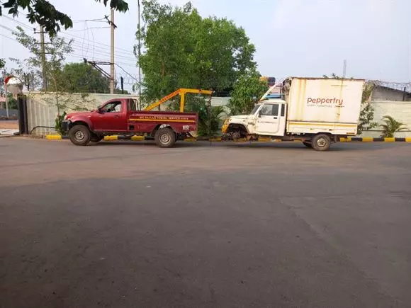 sri baalaji towing service seetharam medu in hosur - Photo No.14