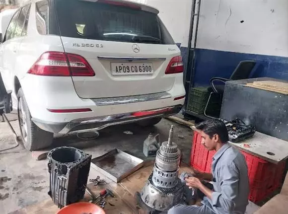 mubeen car service center sanath nagar in hyderabad - Photo No.2