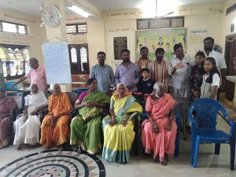 sri sri vasavi kanyaka parameswari aryavysya nityannadana satya trust narketpally in nalgonda - Photo No.5