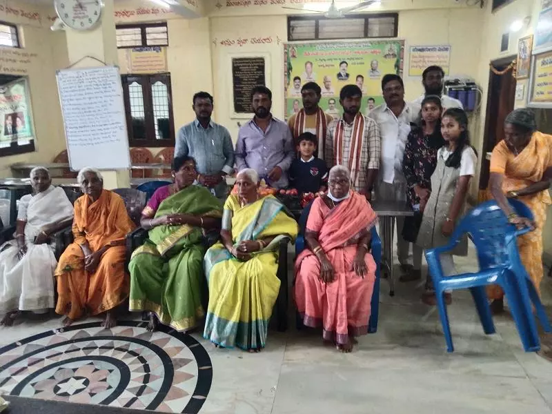 sri sri vasavi kanyaka parameswari aryavysya nityannadana satya trust narketpally in nalgonda - Photo No.4