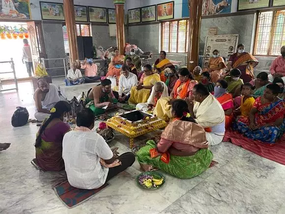 sri akhilandakoti akanda jyothi charitable trust enikepadu in vijayawada - Photo No.6