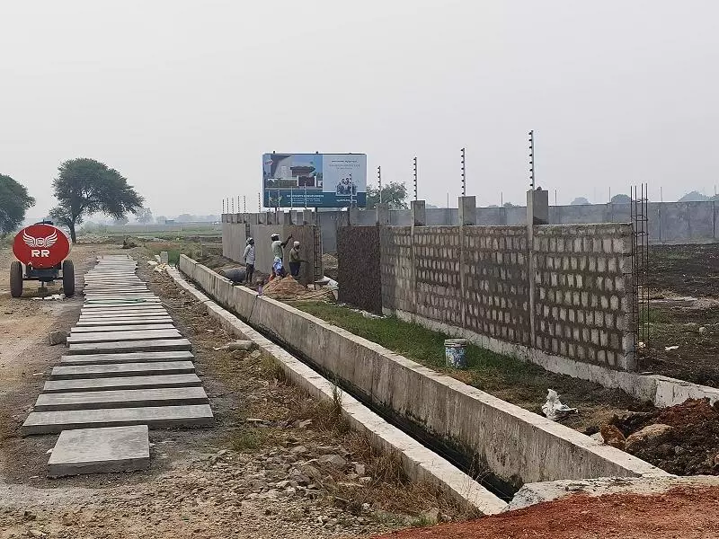 sri bharamara townships pvt ltd main road in amaravathi - Photo No.10