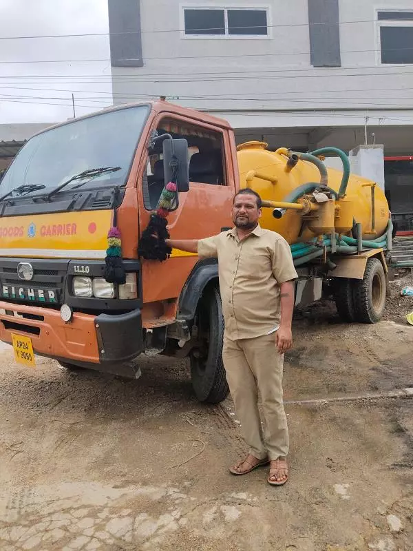 m kishan septic tank cleaners bus stand road in hyderabad - Photo No.0