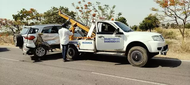 rudra vehicle recovery services towing services autonagar in hyderabad telangana - Photo No.3