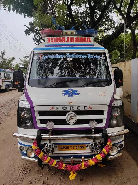 sri sai ambulance service joharapuram in kurnool - Photo No.0