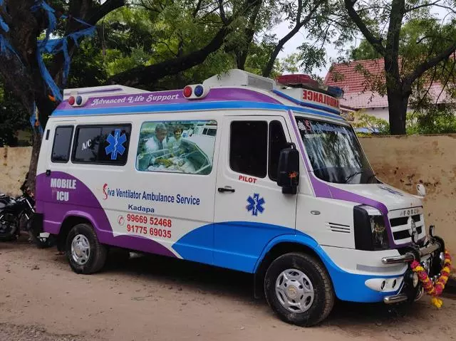 sri sai ambulance service joharapuram in kurnool - Photo No.1