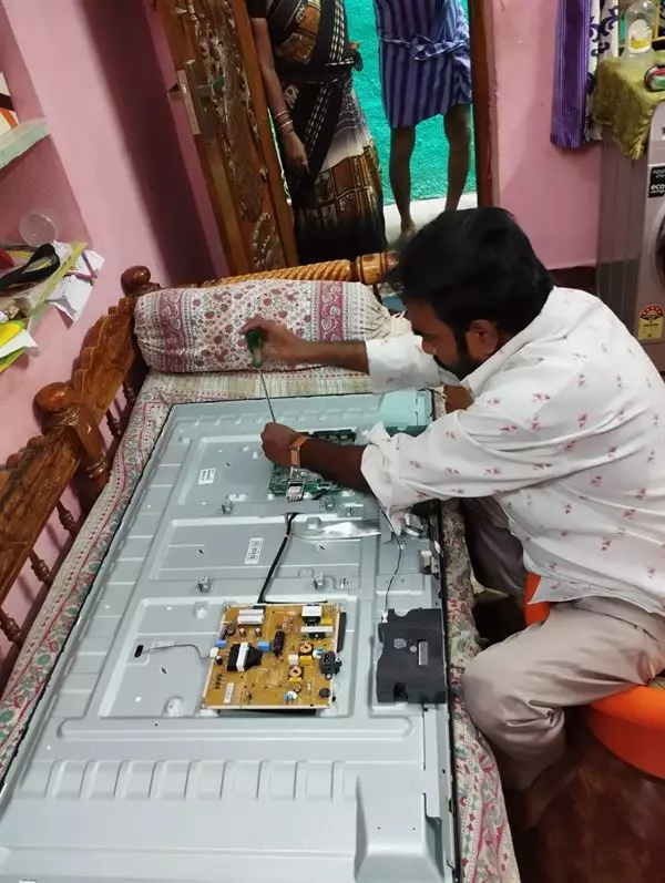 gk electronics led and lcd tv repair service aliperi road in tirupati ap - Photo No.2