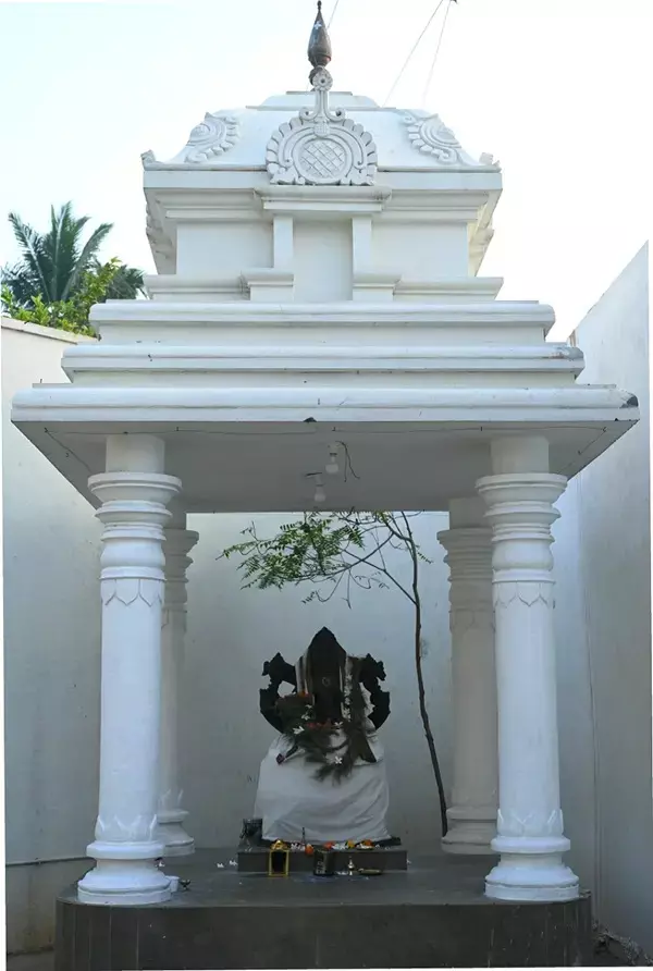 gayathri estates pedawaltair in visakhapatnam - Photo No.3