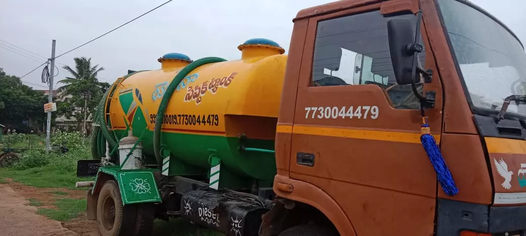 yona septic tank cleaning bus stand in visakhapatnam - Photo No.0