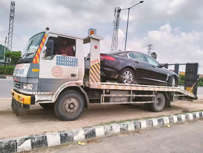 sri mahalaxmi recovery van vidyanagar,mulugu x road, warangal - Photo No.4