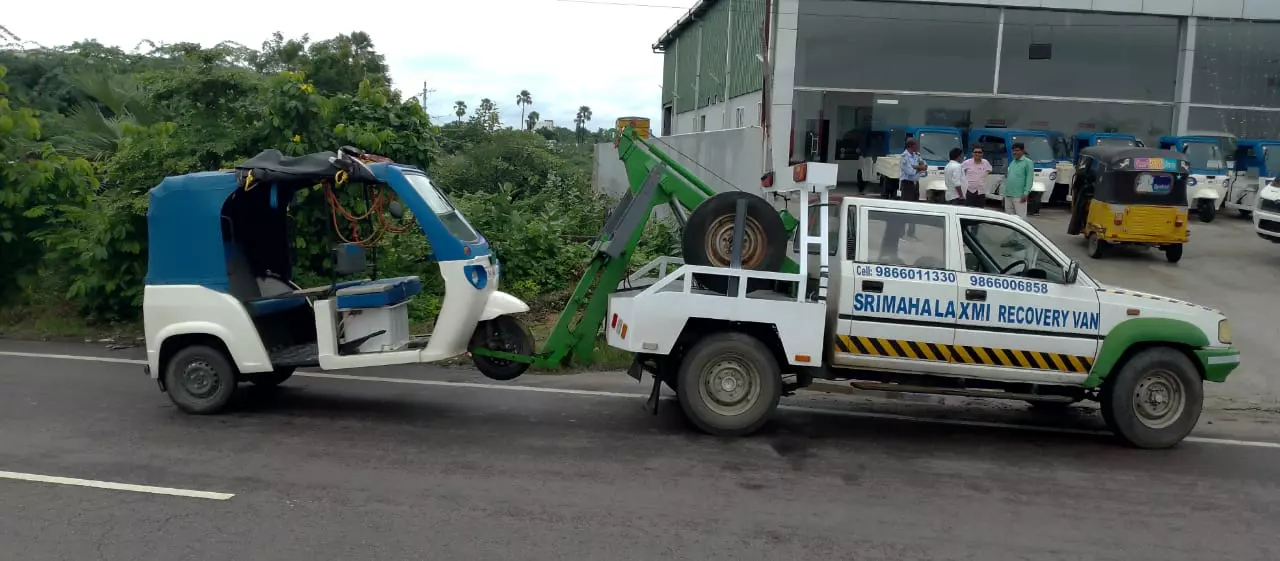 sri mahalaxmi recovery van vidyanagar,mulugu x road, warangal - Photo No.9