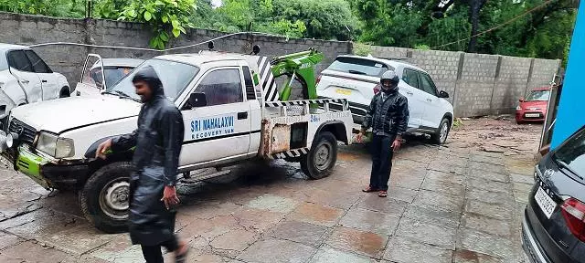 sri mahalaxmi recovery van vidyanagar,mulugu x road, warangal - Photo No.2