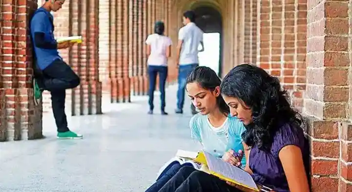 Chaitanya Degree College in Rajeshwari Nagar