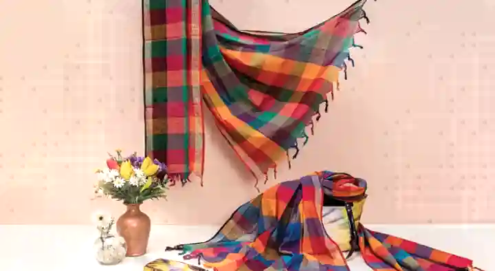 Narendra Handlooms in Moti Nagar