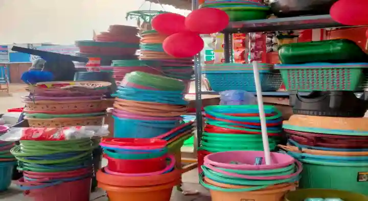 Madhuri Plastics Dealers in Mustafa Nagar