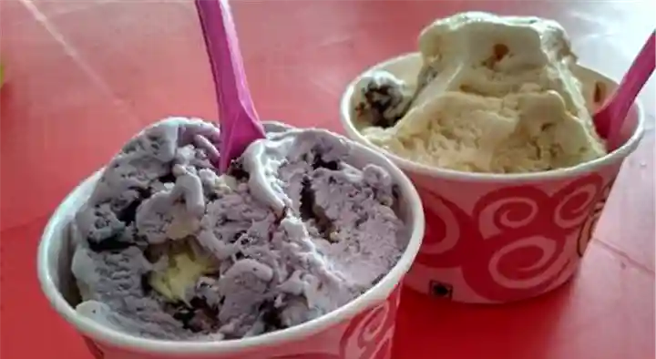 Smile Ice Cream Parlour in Lakshmi Nagar