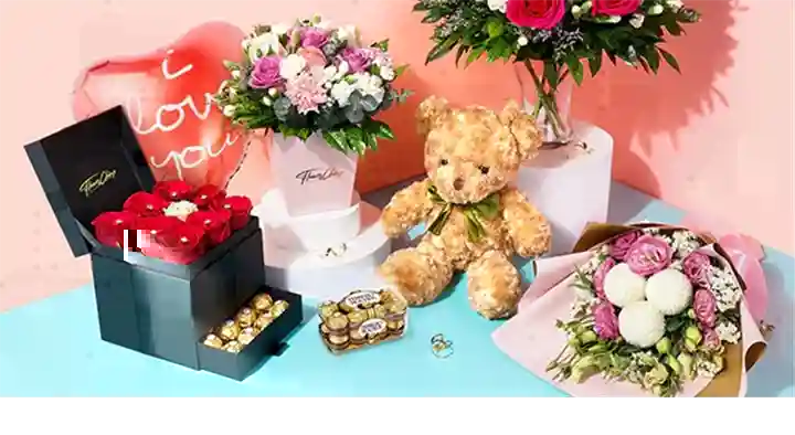Meenakshi Gifts and Flowers in Shanti Nagar