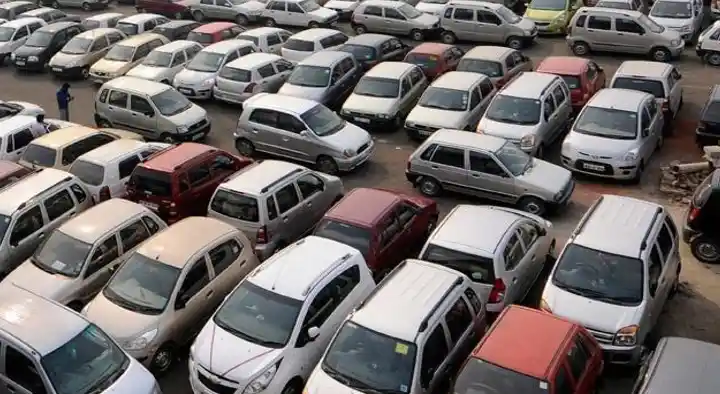 Srinivasa Bajaj Auto Showroom in Morampudi