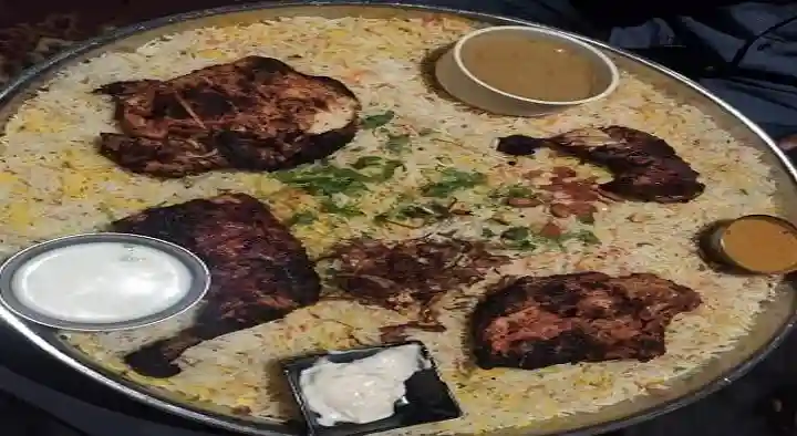 Taj Family Restaurant in Laxmi Nagar