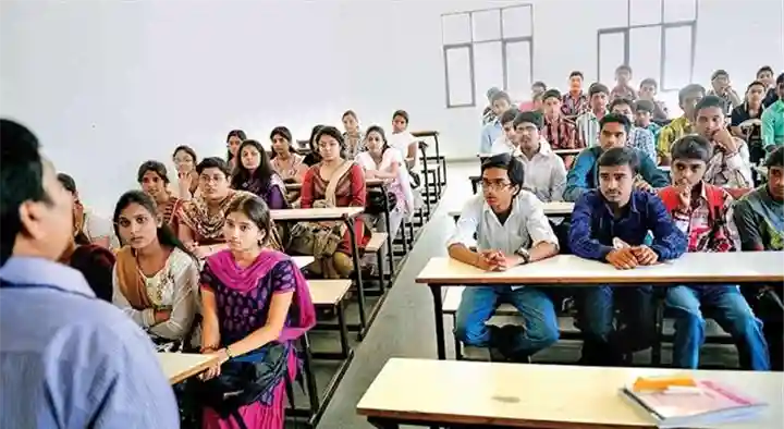 Government Degree College in Laxmi Nagar