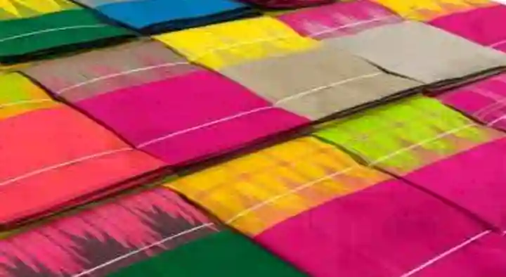 Santosh Handlooms in Gandhi Nagar