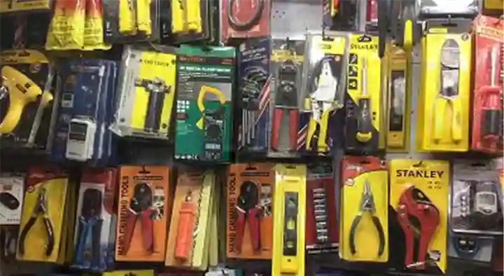 Ganapathi Hardware Store in Laxmi Nagar