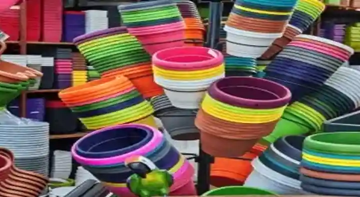 Rajeshwari Plastic Shop in Laxmi Nagar