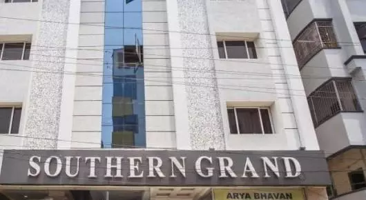 Hotel Southern Grand in Gandhi Nagar